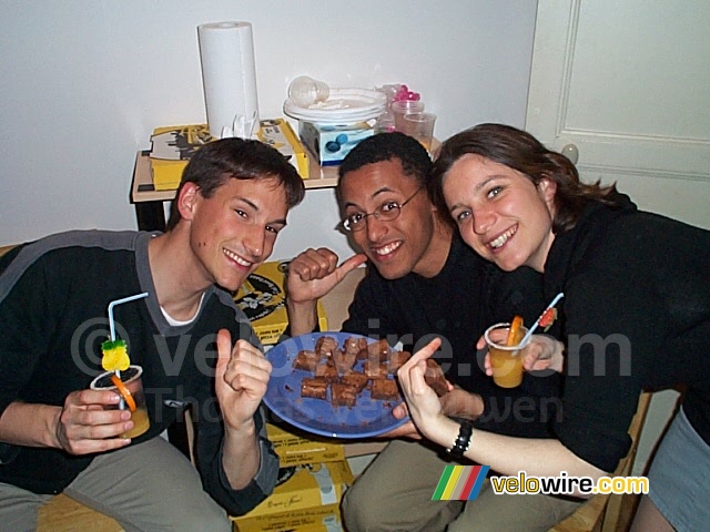 [Housewarming Grace]: S&eacutebastien, Rachid & Marie