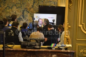 Christian Prudhomme answers the questions of all journalists (1000x)