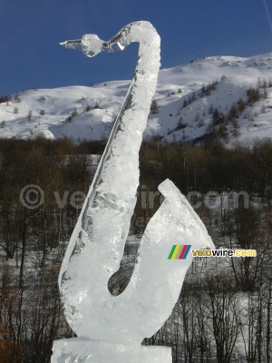 Sculpture de glace d'un saxophone (524x)