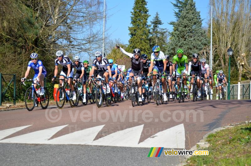 Het peloton in Clairefontaine-en-Yvelines