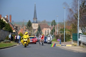 Le groupe de tête à Saint-Fargeau (398x)