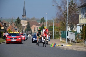 Le groupe de tête à Saint-Fargeau (2) (456x)