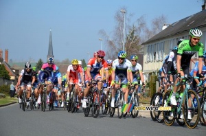 Le peloton à Saint-Fargeau (5) (467x)