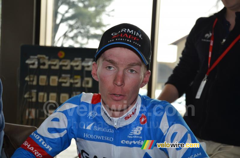 Tom-Jelte Slagter (Garmin-Sharp) tijdens de persconferentie