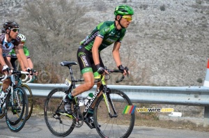 Perrig Quémeneur (Europcar) en tête du peloton sur le Col de l'Ecre (424x)