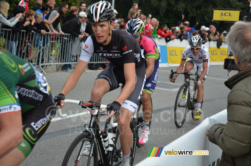 Andy Schleck (Trek Factory Racing) bij de 2de doorkomst over de lijn