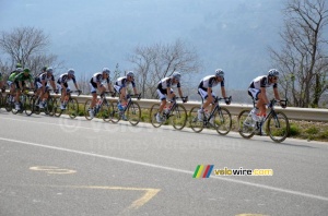 L'équipe Giant-Shimano en tête du peloton avant le sprint (684x)