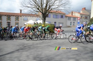 Le peloton au 6ème tour (540x)