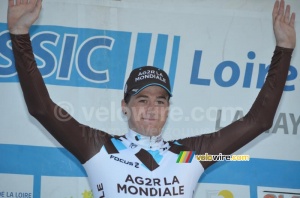 Alexis Gougeard (AG2R La Mondiale), vainqueur sur le podium (375x)