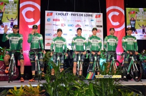 The Caja Rural-Seguros RGA team (605x)