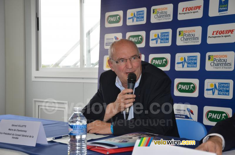 Gérard Villette, maire de Chantonnay