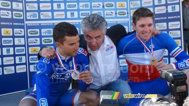 Marc Madiot feliciteert Arnaud Demare & Nacer Bouhanni (FDJ.fr)