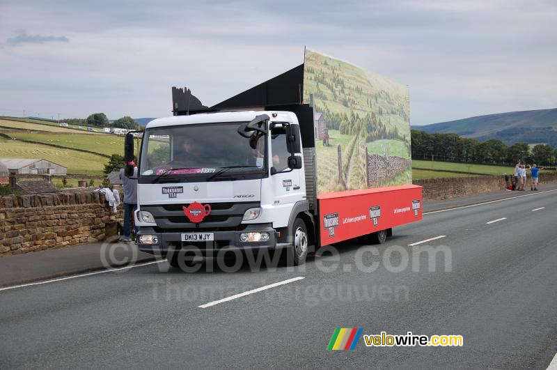 De Yorkshire tea reclamecaravaan (2)