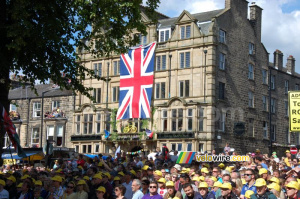 The British flag in Harrogate (565x)