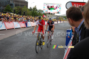 Egoitz Garcia (Cofidis) & Sylvain Chavanel (IAM) (512x)