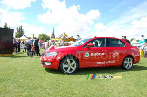 La voiture officielle dans la ville de Cambridge (565x)
