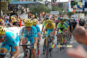 Maillot jaune : Vincenzo Nibali (Astana) (587x)