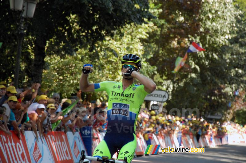 Michael Rogers (Tinkoff-Saxo) wint de etappe in Bagneres