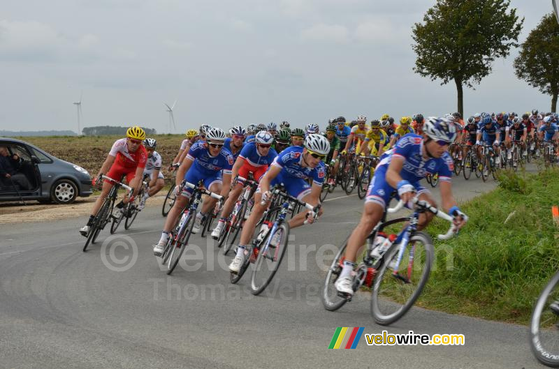 Arnaud Demare (FDJ.fr) heeft zijn plaatsje voorin het peloton al gevonden