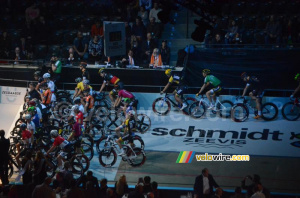 Les duos se présentent au départ du premier des 6 Jours de Rotterdam (649x)