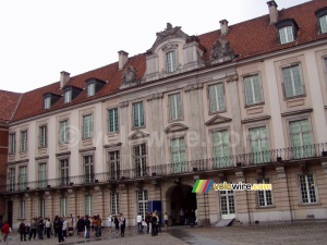 Une partie du Palais Royal à Varsovie dans complètement un autre style (346x)