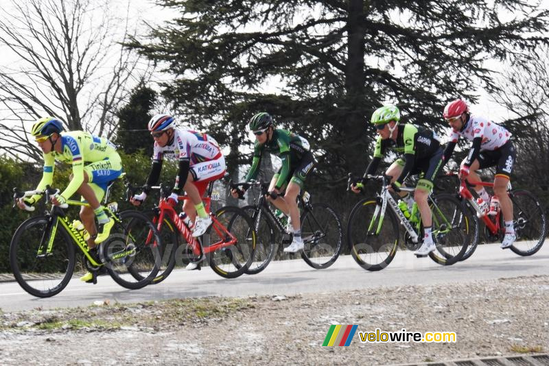 De kopgroep vlakbij Etoile-sur-Rhône