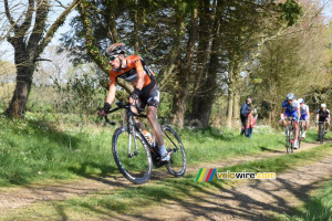 Brian van Goethem (Roompot) dans le ribin à Ploudaniel (755x)