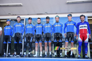 The Auber 93 team (712x)