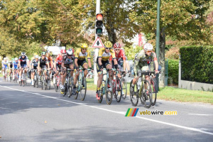 Le groupe de tête à Amboise (495x)