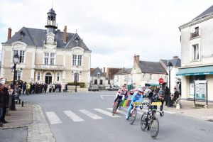 L'échappée à Vatan (712x)