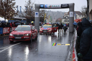 It was raining right from the start (697x)