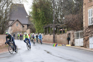 The breakaway in Montaiguet-en-Forez (2) (803x)