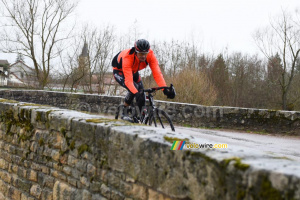 Marcus Burghardt (BMC) à l'entrée de Châteauneuf (740x)