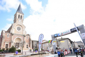 La ligne de départ à Juliénas (767x)