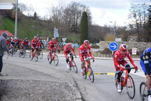 L'équipe Katusha dans le peloton à Mornant (528x)