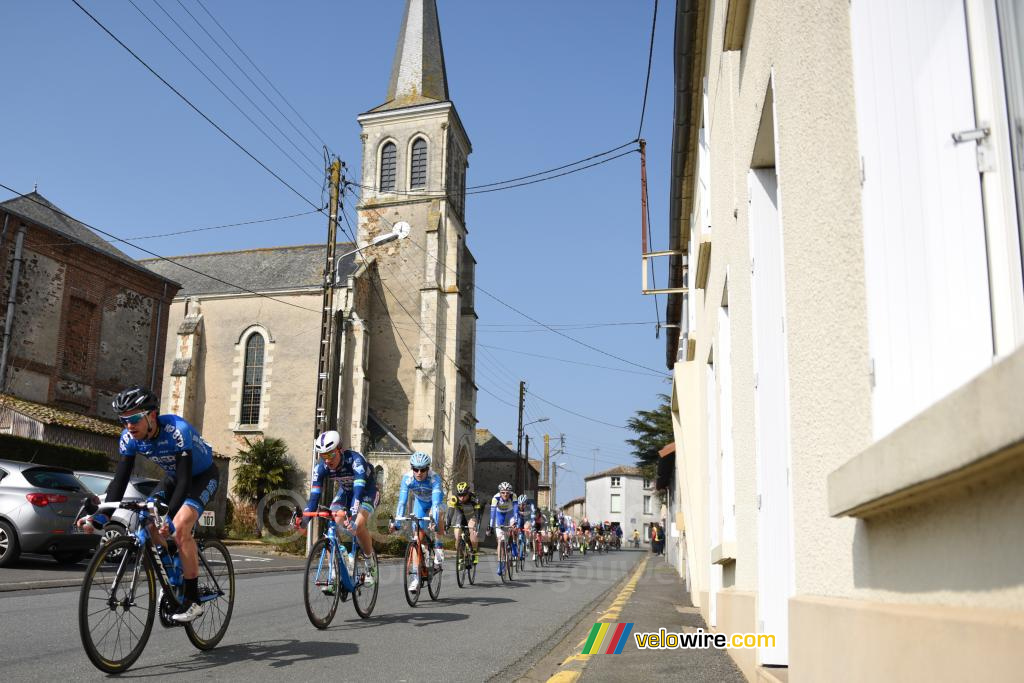 Het peloton in Toutlemonde