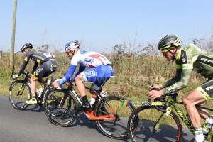 Ryan Anderson, Murilo Fischer & Yannis Yssaad dans le groupe de tête (1221x)