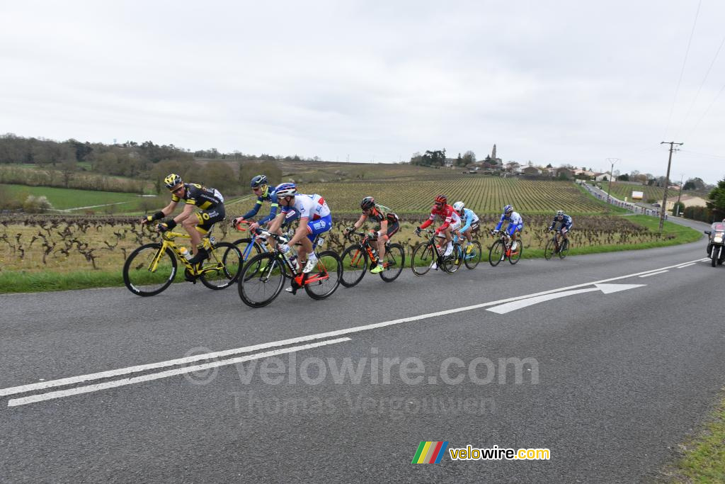 Een achtervolgingsgroep net buiten Saint Fiacre