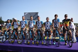 L'équipe AG2R La Mondiale (594x)