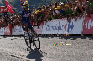 Julian Alaphilippe (Quick-Step) en route vers la victoire au Grand Bornand (1004x)