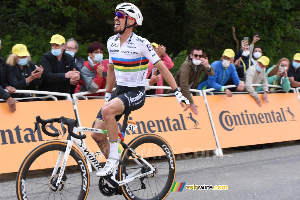 Etappewinst Julian Alaphilippe (Deceuninck – Quick-Step) in Landerneau (3)
