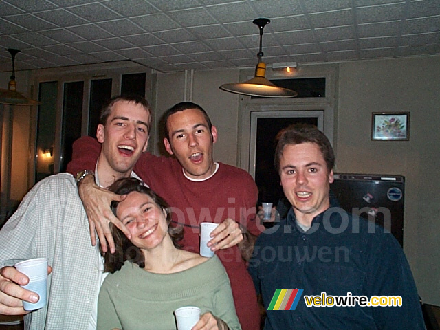 [Afscheidsfeestje Krzysztof & Bernard]: Krzysztof, Marie, Bernard & Stefan