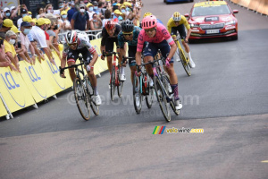 Le sprint pour la troisième place au Creusot (613x)