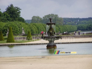 The garden of the castle in Fontainebleau (356x)