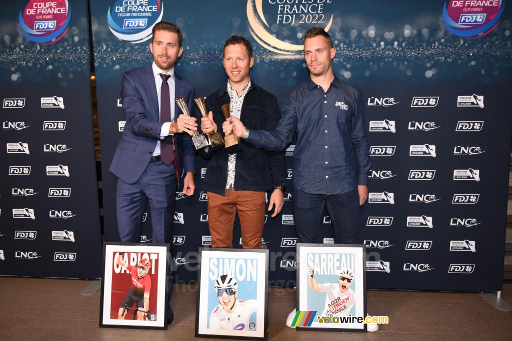 Het podium van de Coupe de France FDJ 2022 : Julien Simon (TotalEnergies), Amaury Capiot (Arkéa-Samsic) & Marc Sarreau (AG2R Citroën Team) (3)