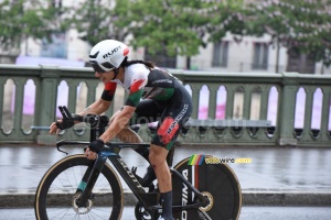 Yulduz Hashimi (Afghanistan) au retour (2) (188x)