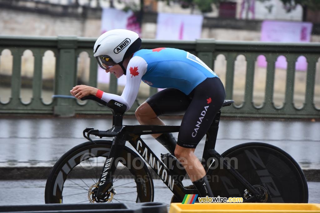 Olivia Baril (Canada) op de terugweg