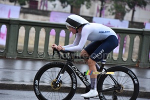 Anniina Ahtosalo (Finlande) au retour (2) (186x)