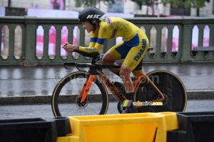 Phetdarin Somrat (Thailand) on her way back (2) (175x)