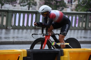 Nora Jencusova (Slovakia) on her way back (188x)